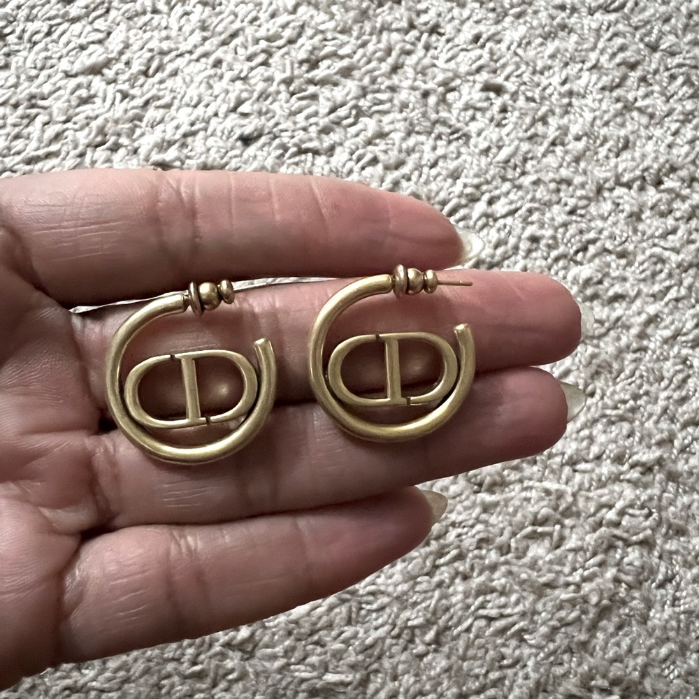Authentic DIOR MONTAIGNE HOOP EARRINGS